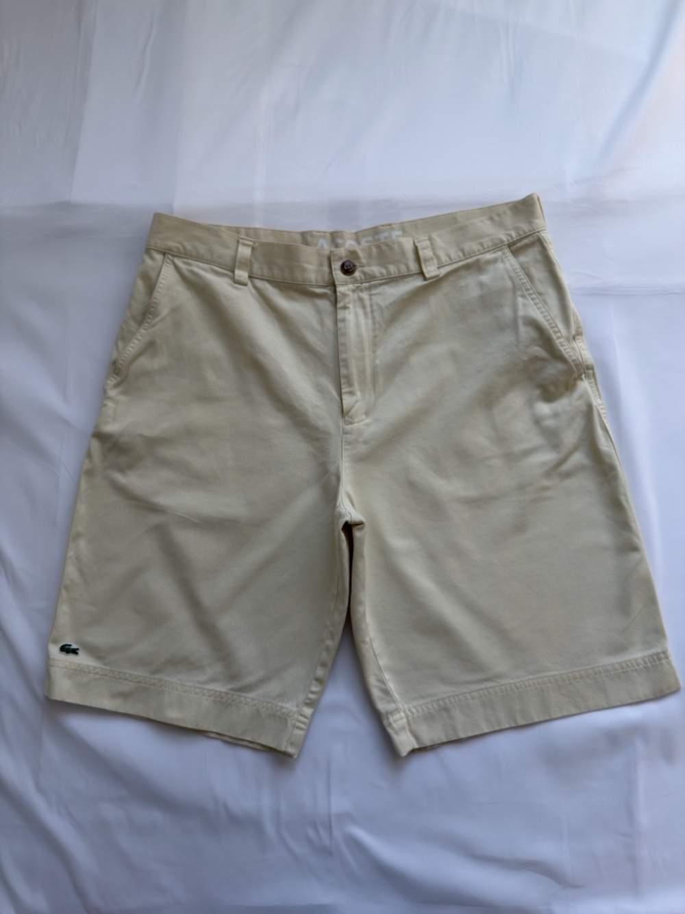 Lacoste Men’s Shorts Size 34 Cream Beige 10” Inseam Classic Chino Casual